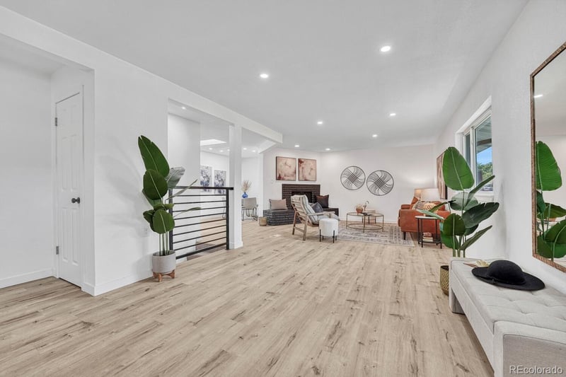 1420 S Ivy Way, Denver, CO 80224