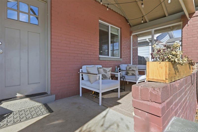 2737 N Elizabeth St, Denver, CO 80205