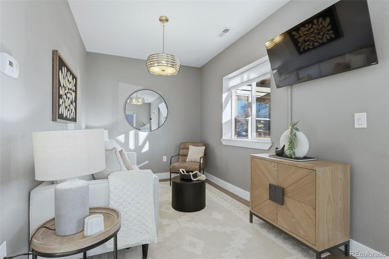 2737 N Elizabeth St, Denver, CO 80205