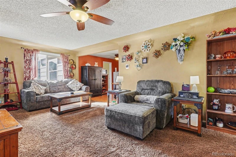 945 S Eliot St, Denver, CO 80219