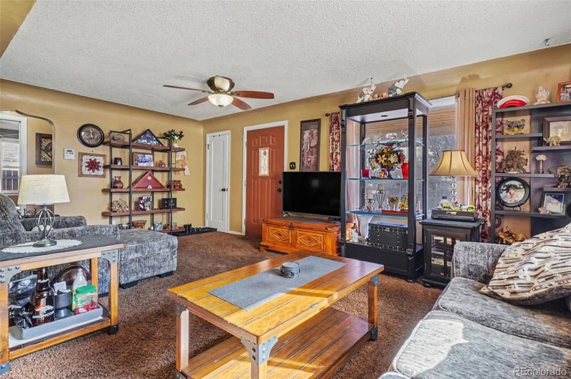945 S Eliot St, Denver, CO 80219