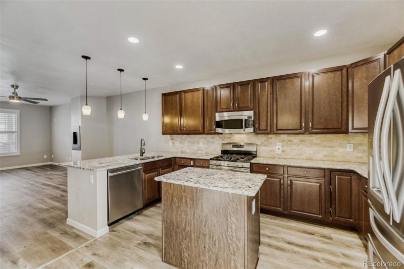 22785 E Ottawa Pl, Aurora, CO 80016
