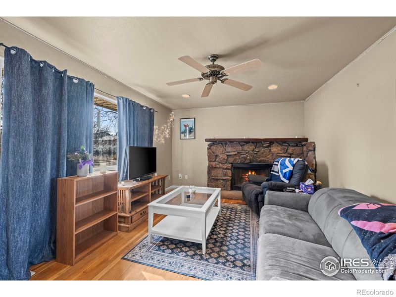 1403 S Coffman St, Longmont, CO 80501