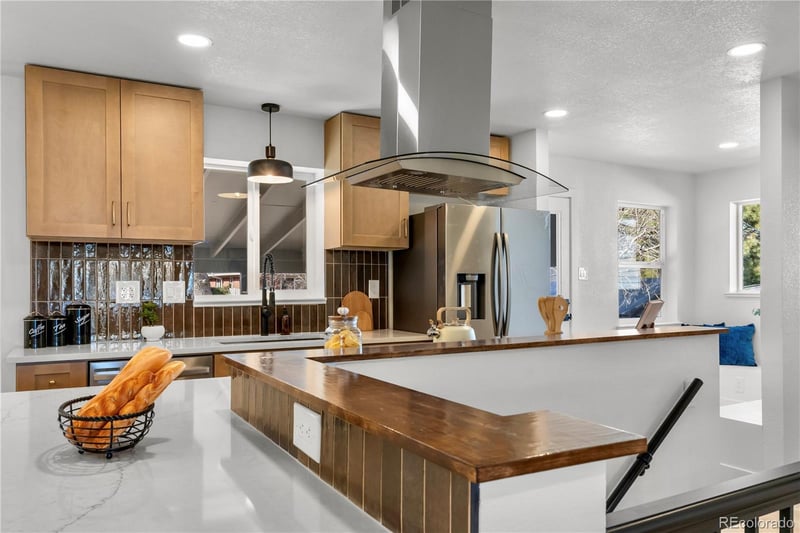 1537 S Jasmine St, Denver, CO 80224
