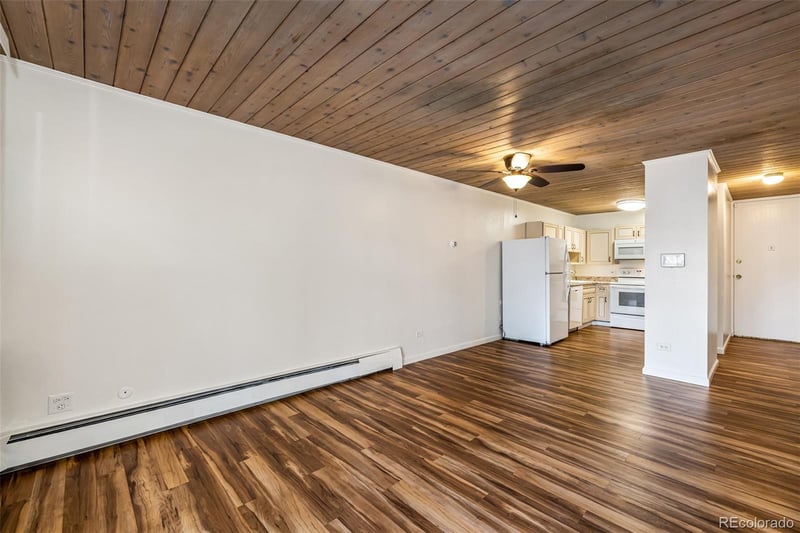 715 S Clinton St #4A, Denver, CO 80247