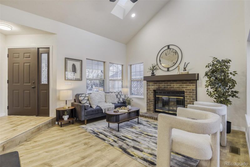 3623 S Flanders St, Aurora, CO 80013