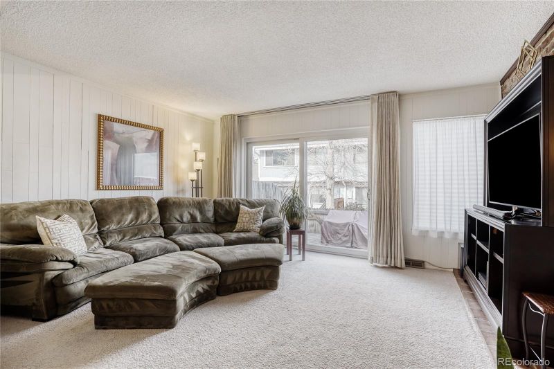 8136 W 90th Ave, Westminster, CO 80021