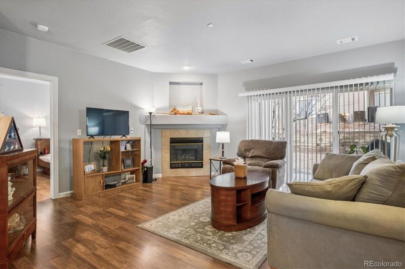 7445 S Alkire St #104, Littleton, CO 80127