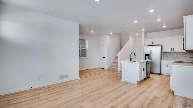22544 E 6th Pl, Aurora, CO 80018
