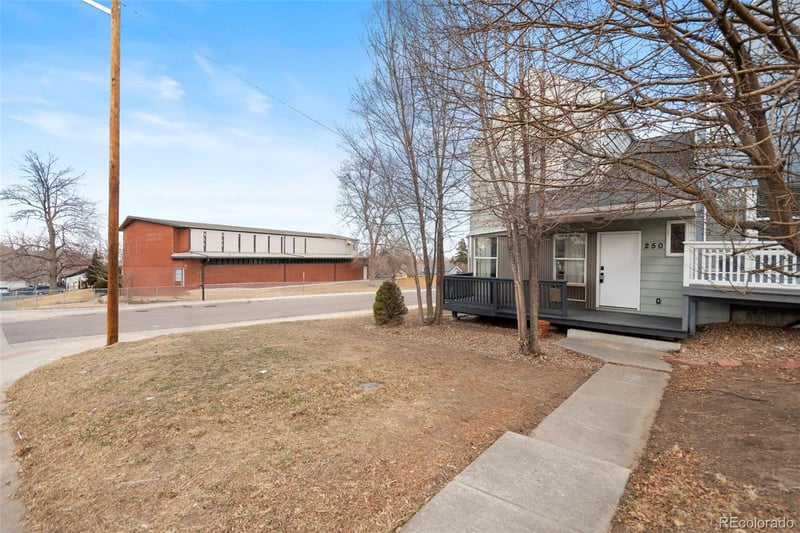 250 S Osceola St, Denver, CO 80219