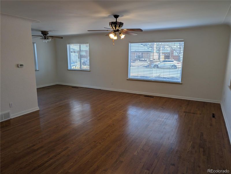 1025 Lansing St, Aurora, CO 80010