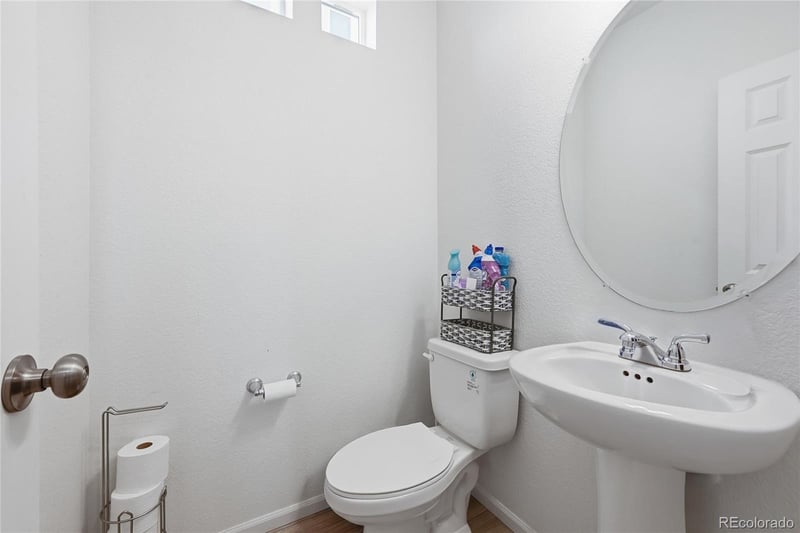 4073 N Quatar Ct, Aurora, CO 80019