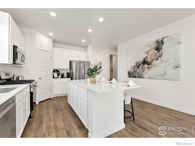 3246 Buffalo Grass Ln, Wellington, CO 80549