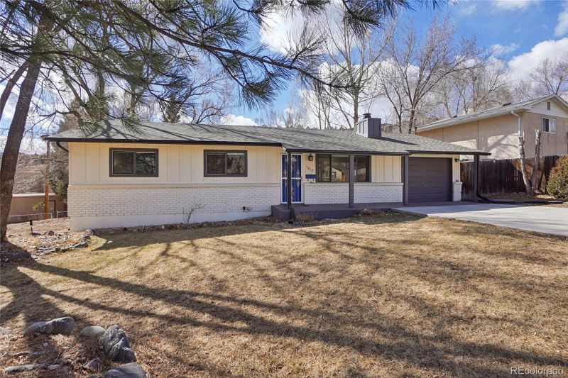 3212 W Fontanero St W, Colorado Springs, CO 80904