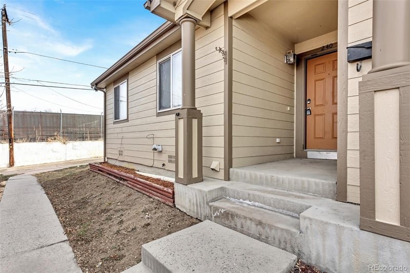 240 S Irving St, Denver, CO 80219