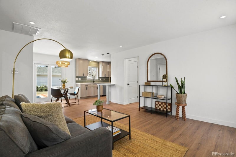 1135 S Harrison St, Denver, CO 80210