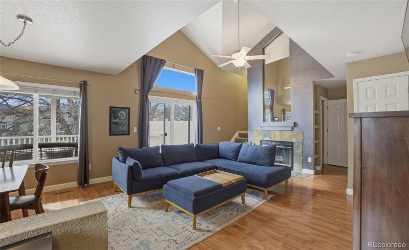 2669 S Deframe Cir, Lakewood, CO 80228
