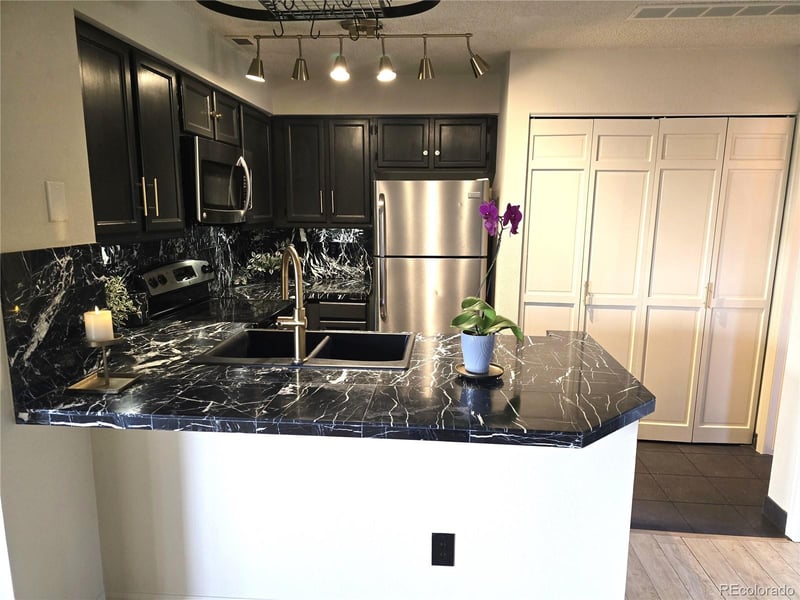 846 S Vance St #C, Lakewood, CO 80226