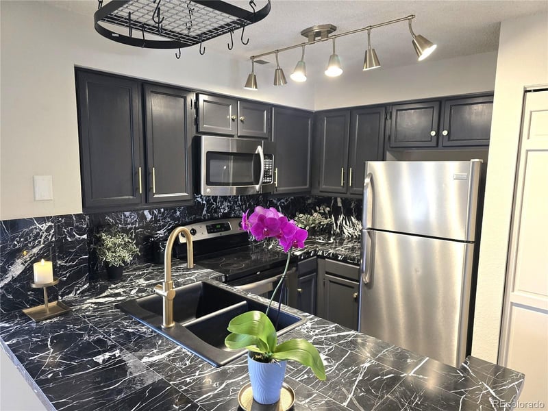 846 S Vance St #C, Lakewood, CO 80226