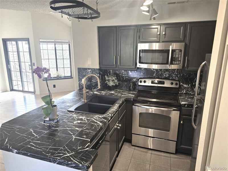 846 S Vance St #C, Lakewood, CO 80226