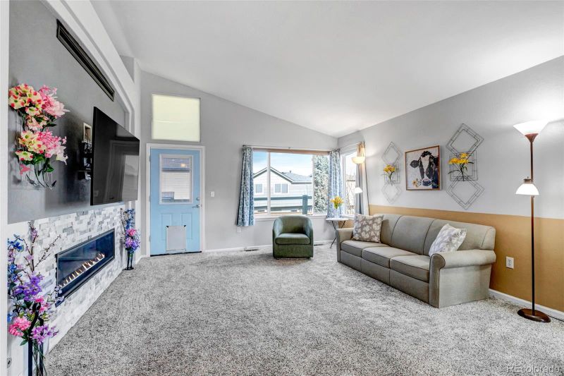 4395 Hunterwood Dr, Highlands Ranch, CO 80130