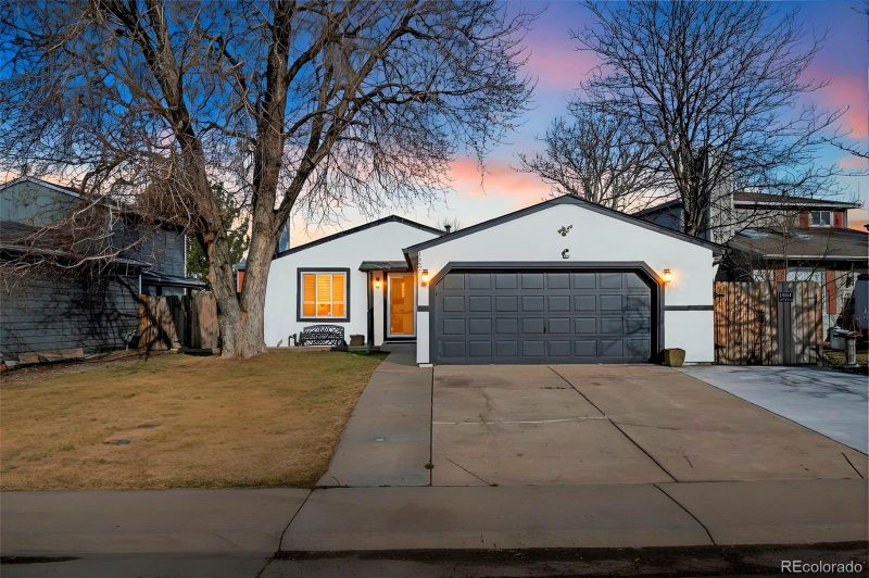 1635 Ensenada Way, Aurora, CO 80011