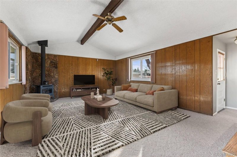 3370 W Tanforan Dr, Englewood, CO 80110