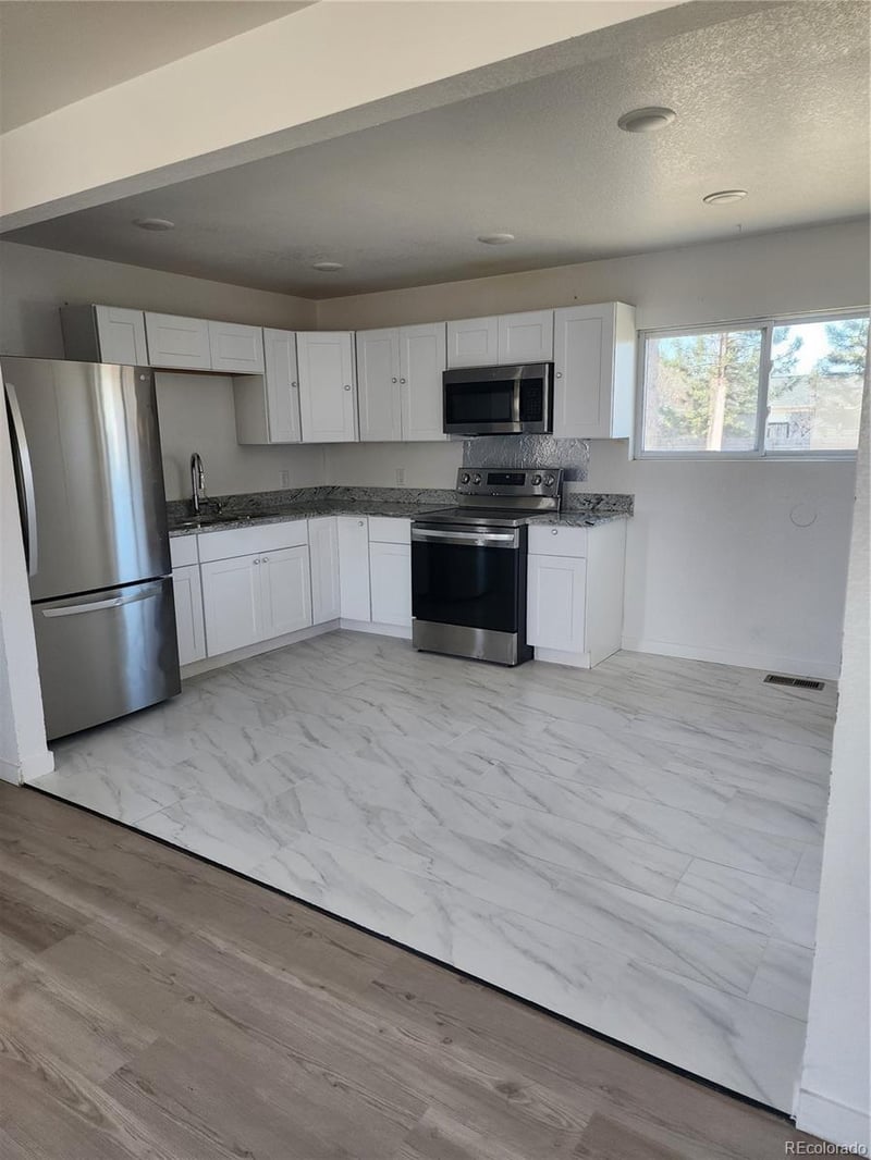 5491 Topeka Ct, Denver, CO 80239