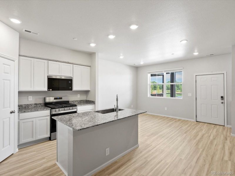 1616 Riverplace Dr #2, Windsor, CO 80550