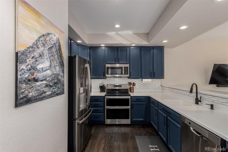 12734 W Bowles Pl, Littleton, CO 80127