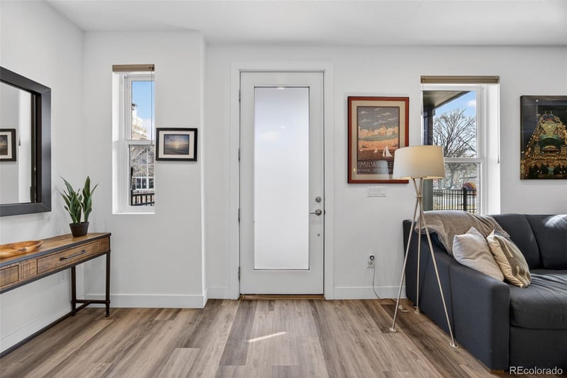 2411 California St, Denver, CO 80205