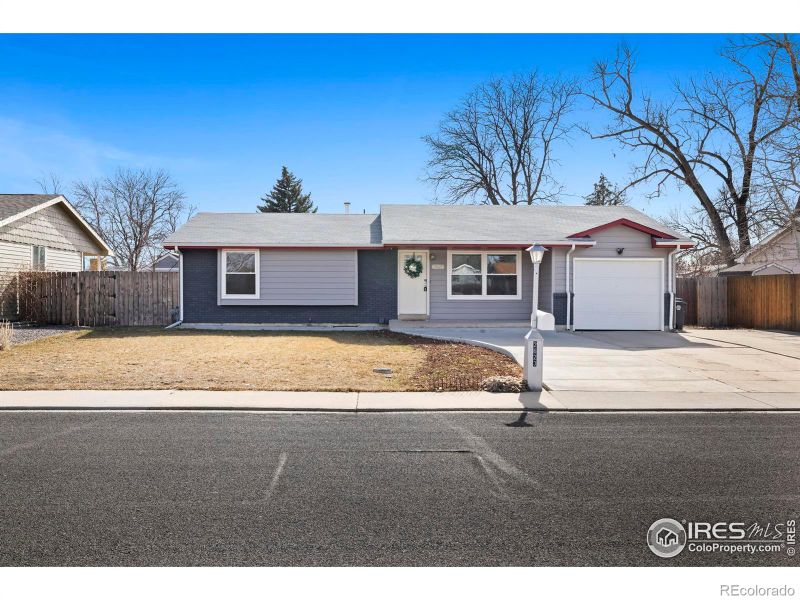 2623 Danbury Dr, Longmont, CO 80503