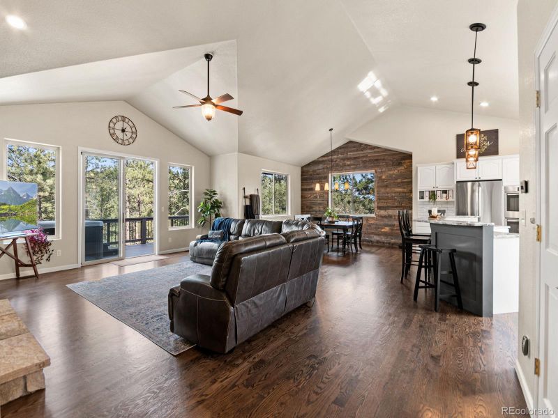 3109 Moonshadow Ln, Evergreen, CO 80439