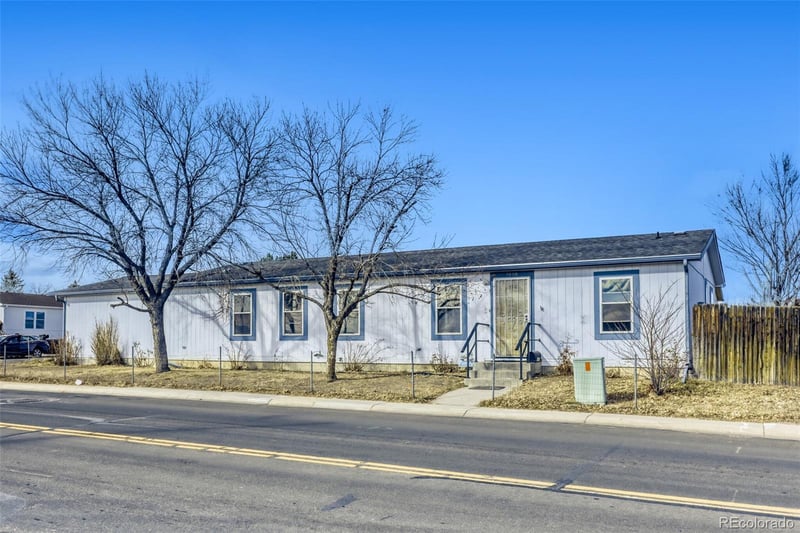 9008 Fontaine St, Denver, CO 80260