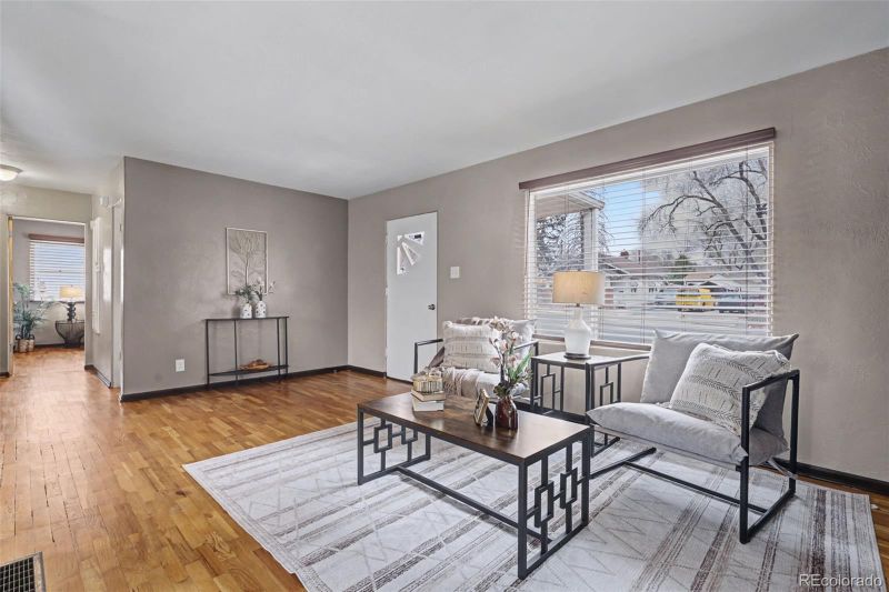 2415 W Uintah St, Colorado Springs, CO 80904