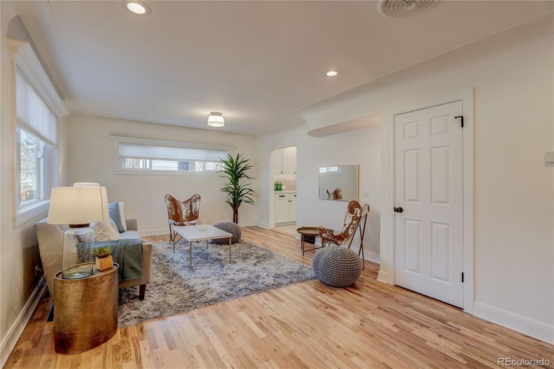 1540 S Monroe St, Denver, CO 80210