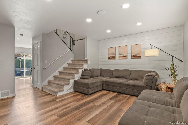6737 S Race St, Centennial, CO 80122