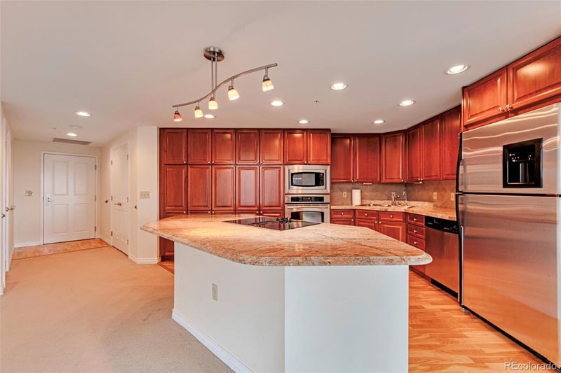 8100 E Union Ave #513, Denver, CO 80237