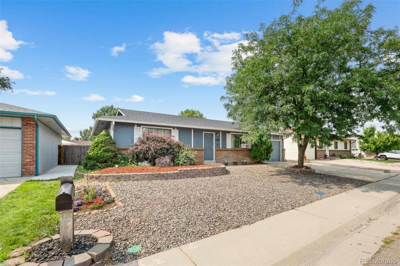 908 Trapper Dr, Fort Lupton, CO 80621