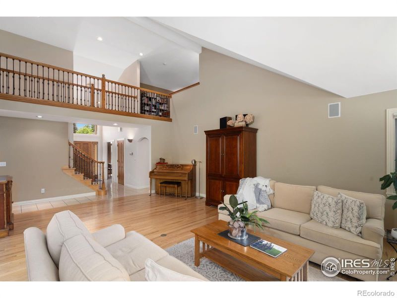 5226 Fox Hills Dr, Fort Collins, CO 80526