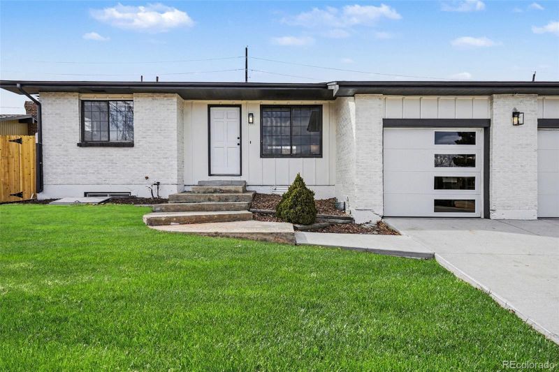 6483 Newcombe Ct, Arvada, CO 80004