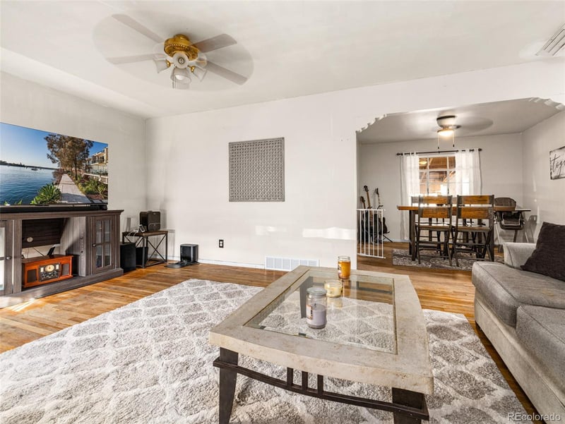 18 Dundee Ln, Pueblo, CO 81001