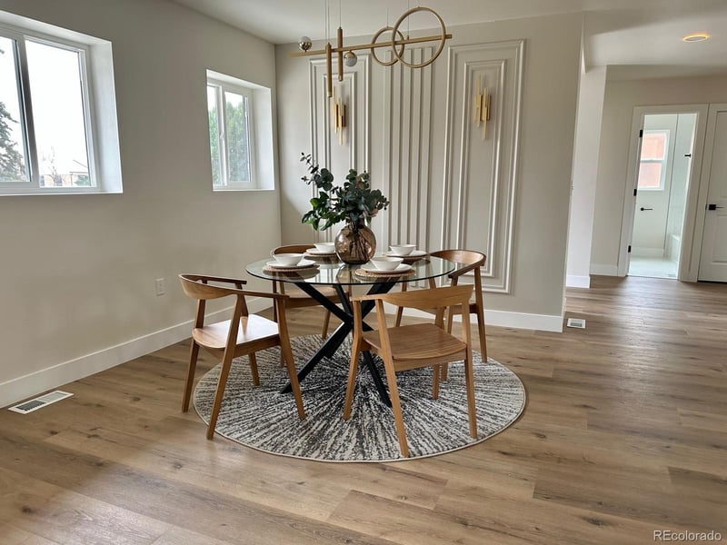 2675 Oneida St, Denver, CO 80207