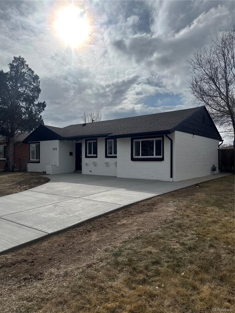 2675 Oneida St, Denver, CO 80207