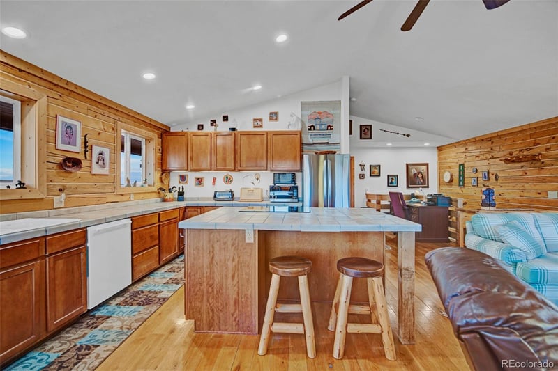 85 Swandyke Ct, Jefferson, CO 80456
