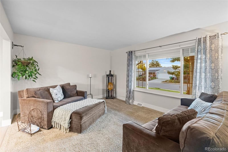 3157 S Xenia St, Denver, CO 80231