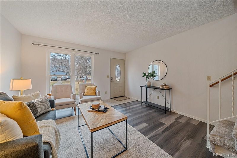 2262 S Jasper Way #B, Aurora, CO 80013