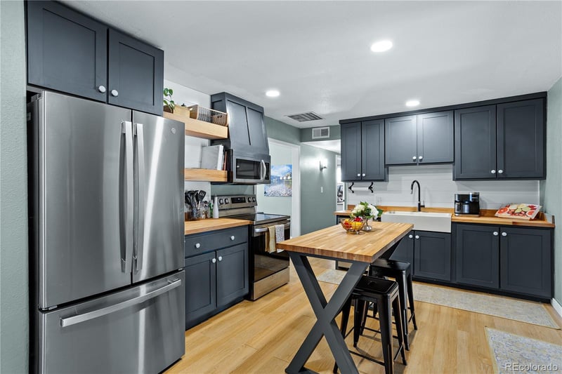 1848 S Stuart St, Denver, CO 80219
