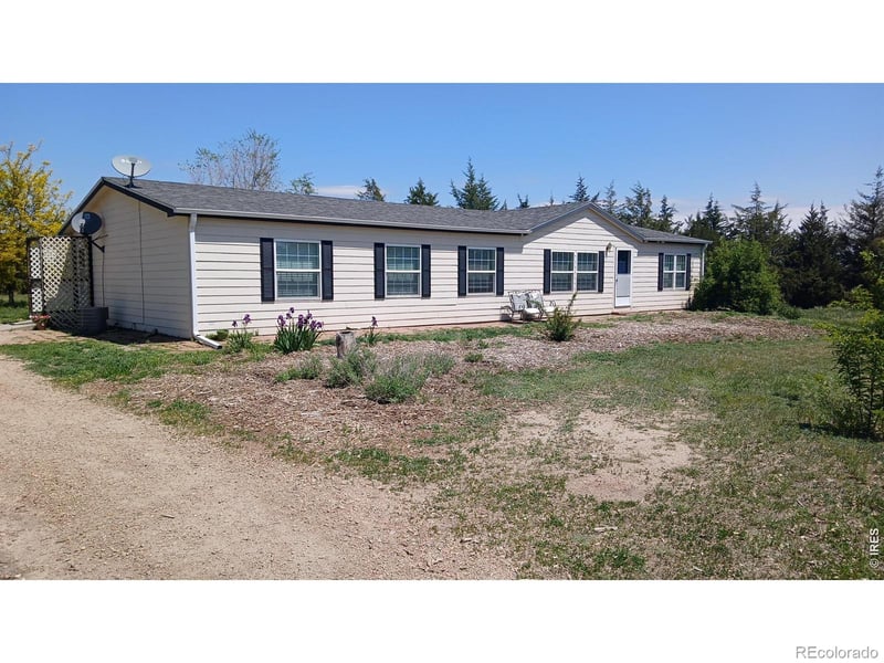 9021 County Road U 5, Weldona, CO 80653