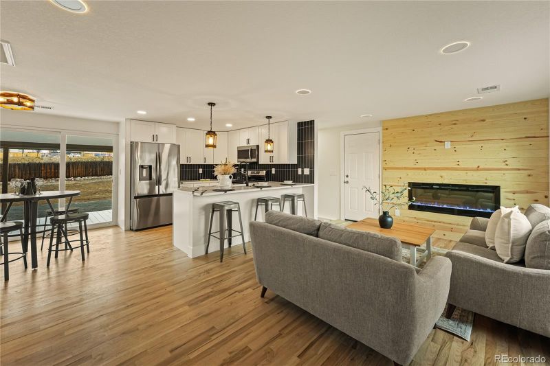 8250 Auburn Ln, Westminster, CO 80031